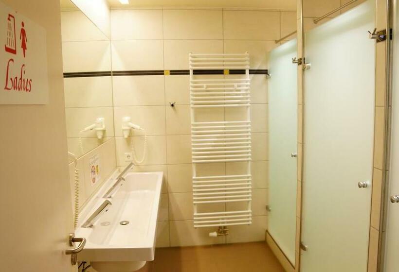 Кровать в Общей Комнате, Bavaria City Hostel   Design Hostel