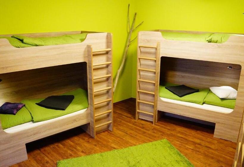 Кровать в Общей Комнате, Bavaria City Hostel   Design Hostel