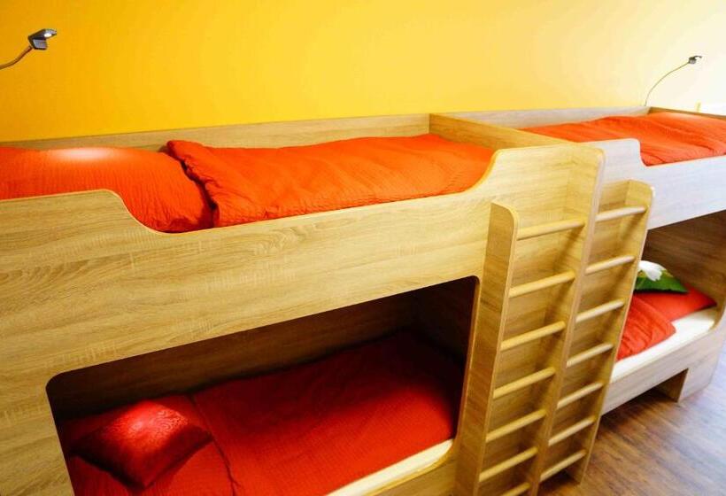 Family Suite, Bavaria City Hostel   Design Hostel