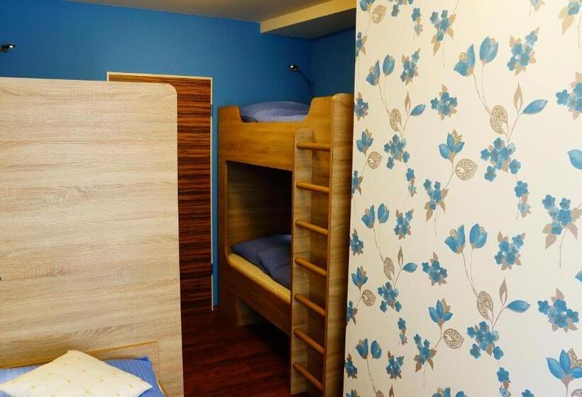 Семейный Номер, Bavaria City Hostel   Design Hostel