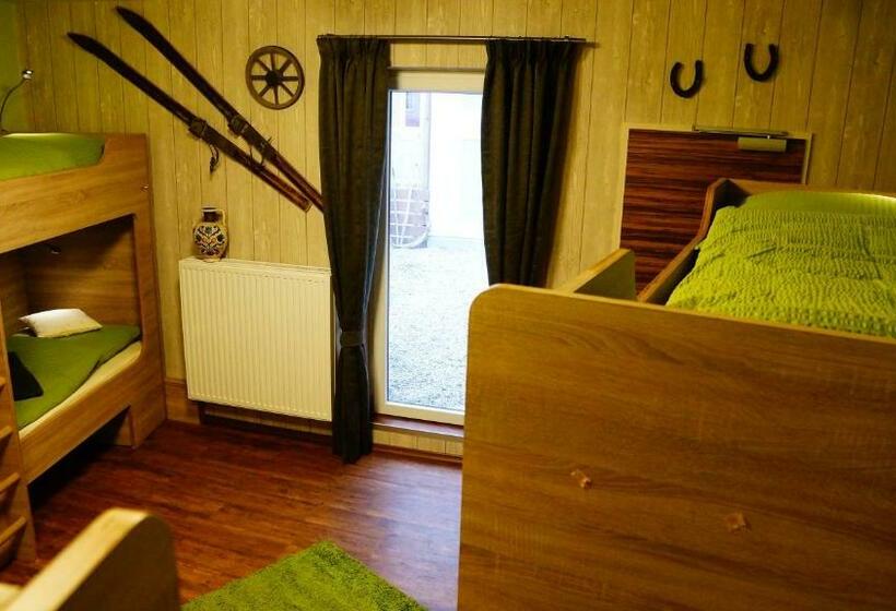 Кровать в Общей Комнате, Bavaria City Hostel   Design Hostel