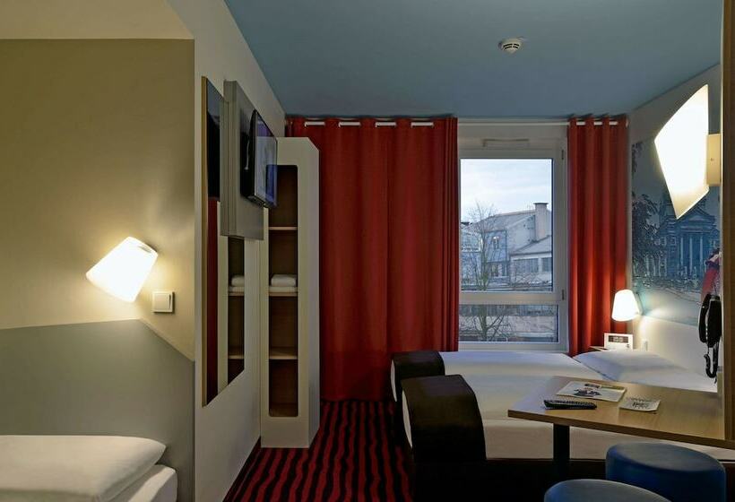 غرفة قياسية ثلاثية, B&b Hotel Bad Homburg