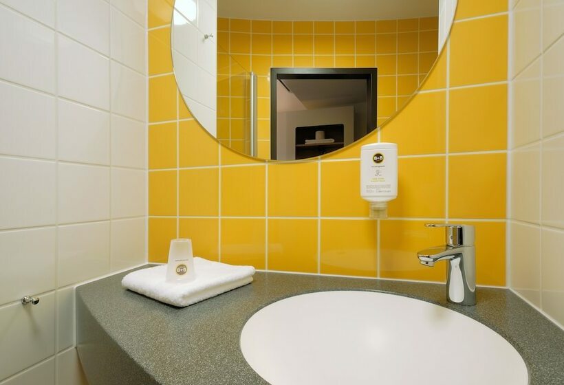 Номер Стандарт Трехместный, B&b Hotel Nürnberg Hbf