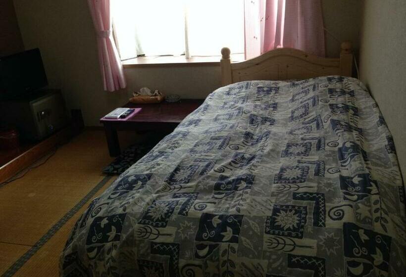 غرفة قياسية فردية, Nanauraso