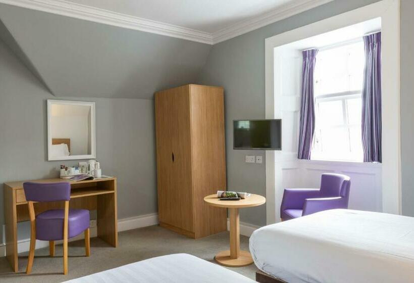 标准间, The Tarbet