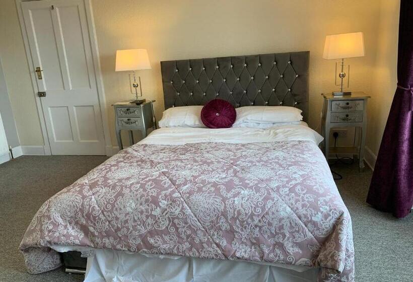 اتاق استاندارد با تخت بزرگ, Room Only At Wetherby Nairn