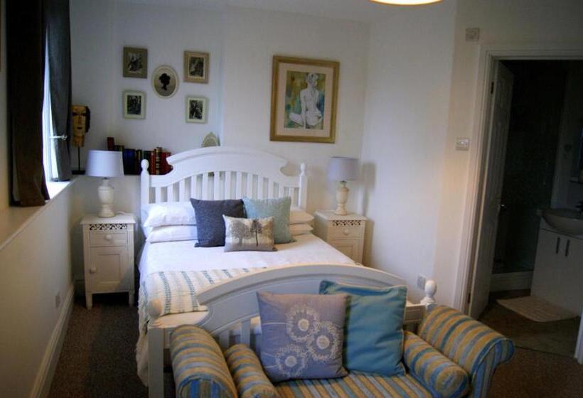 اتاق سوپریور, Sunset Guest House