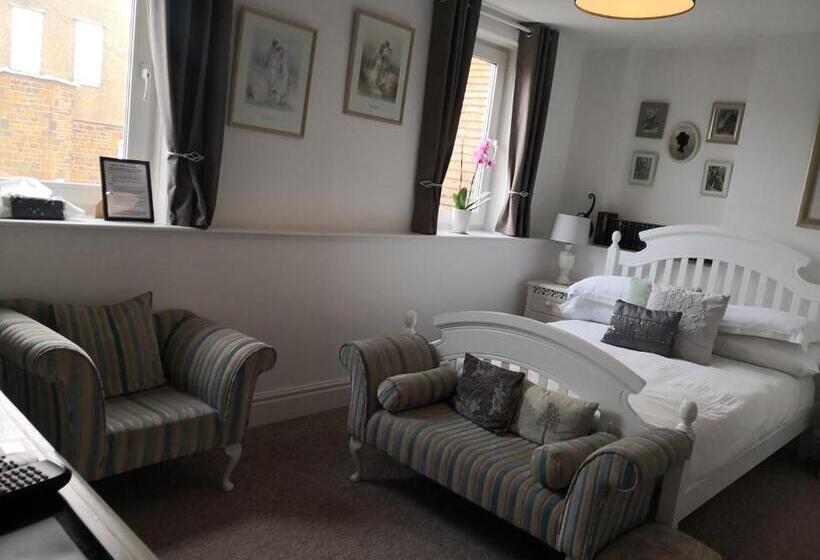 اتاق سوپریور, Sunset Guest House