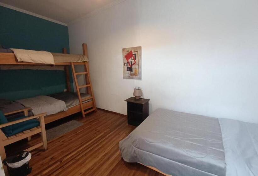 Трехместный Номер Стандарт Совместная Ванная, Hostal Mochiliers Bed And Breakfast