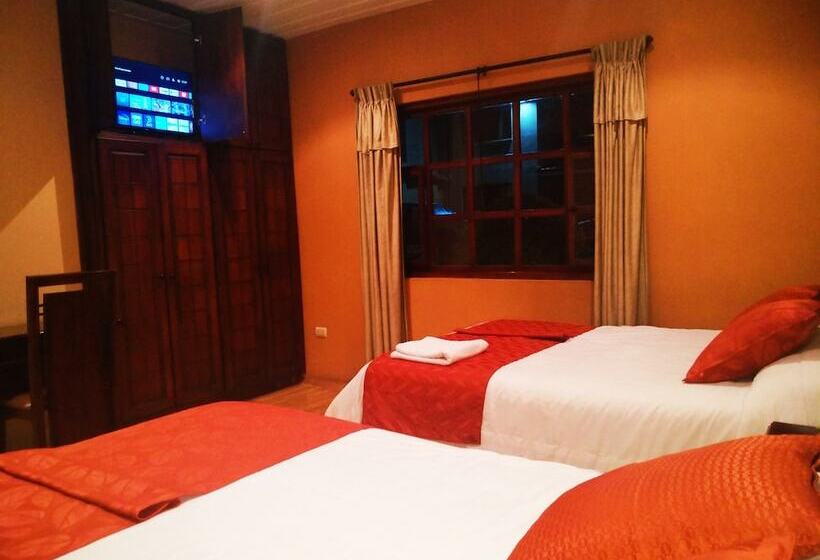 اتاق استاندارد چهار تخته, Calle Angosta