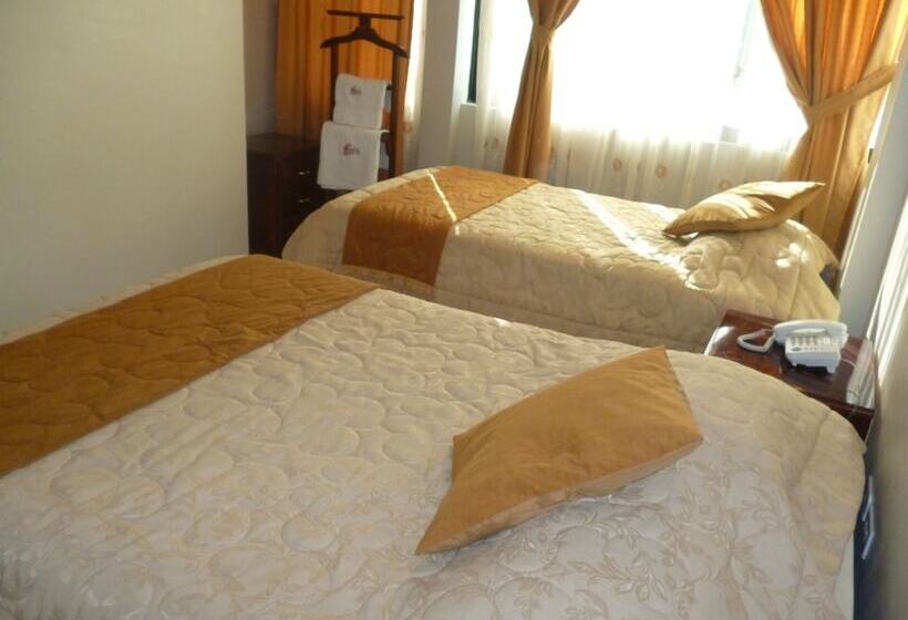 اتاق استاندارد سه نفره, Hostal Fevilamir