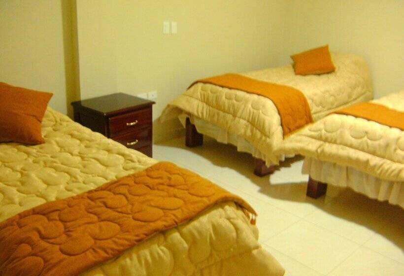 اتاق استاندارد چهار تخته, Hostal Fevilamir