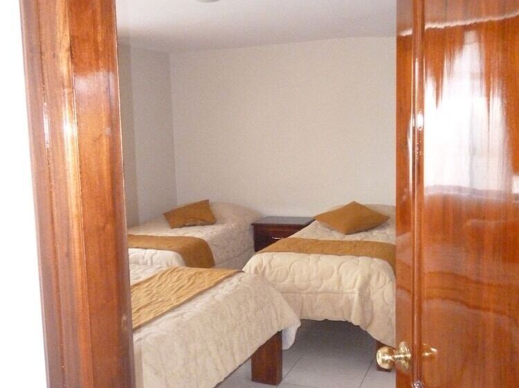 4인용 스탠다드 룸, Hostal Fevilamir