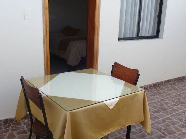 سوییت, Hostal Fevilamir