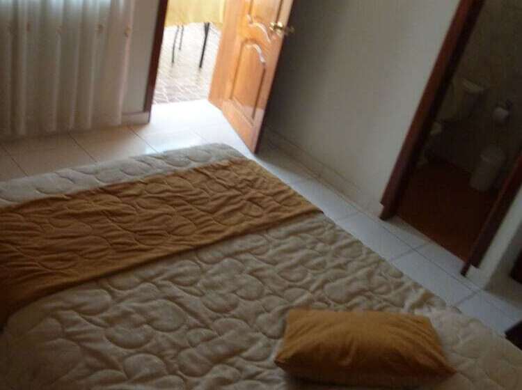 스위트, Hostal Fevilamir