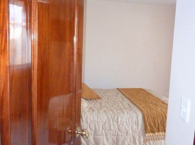 스위트, Hostal Fevilamir