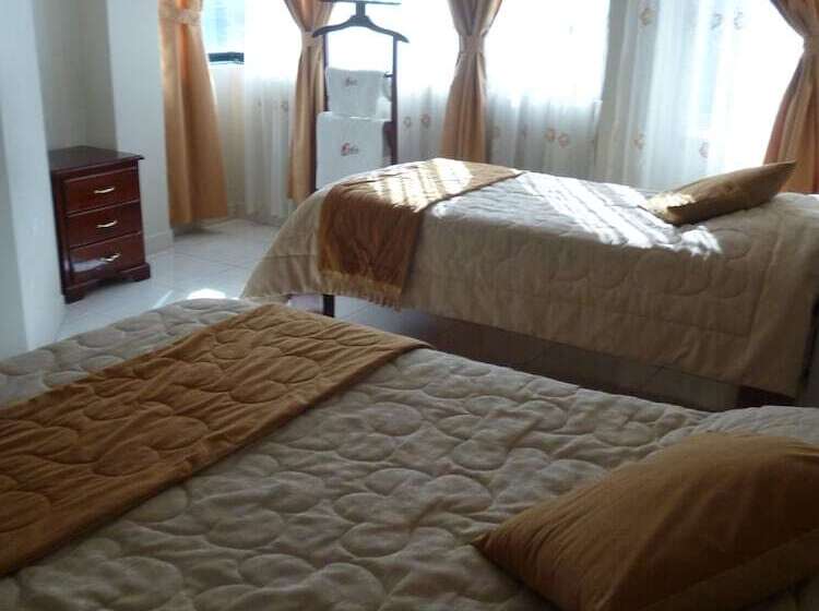 اتاق استاندارد سه نفره, Hostal Fevilamir