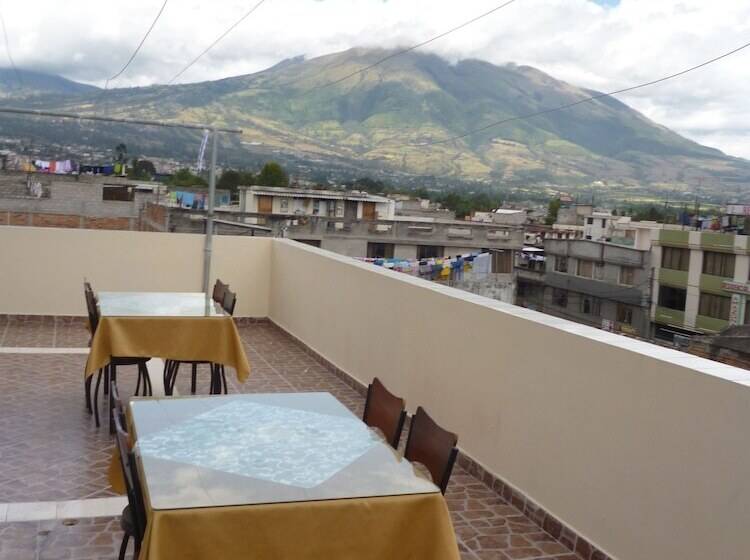 4인용 스탠다드 룸, Hostal Fevilamir