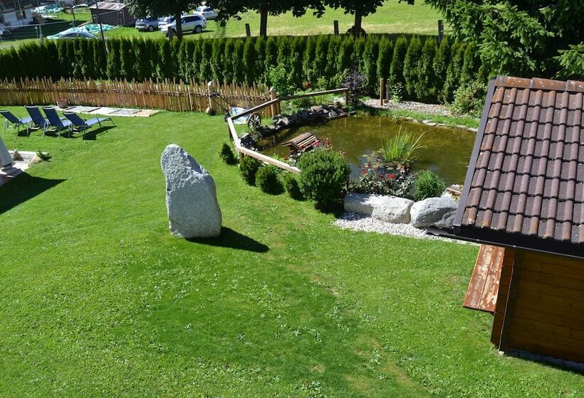 Номер Стандарт с Балконом, Häuslerhof