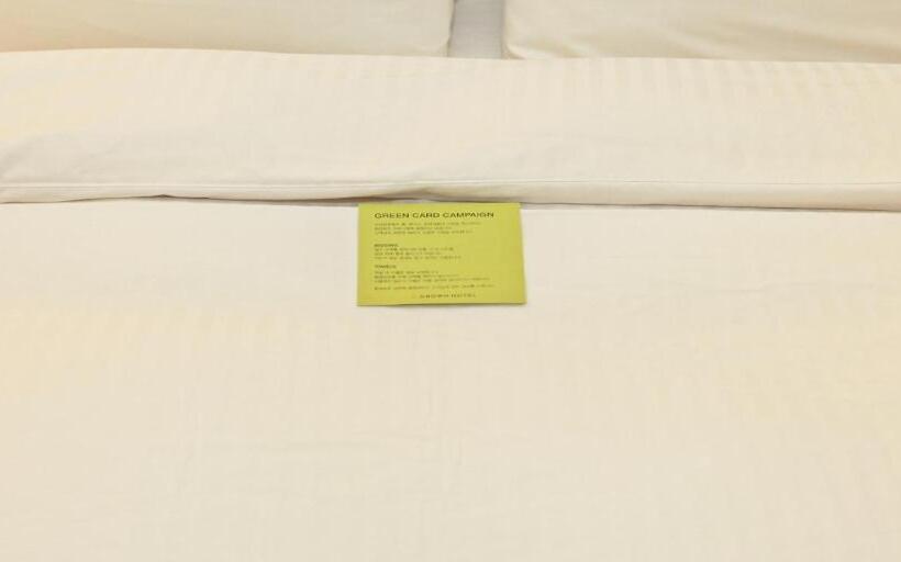 Семейный Номер, Crown Hotel Changwon