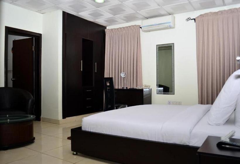 اتاق لوکس با تخت بزرگ, De Rigg Place   Alaka Estate, Surulere