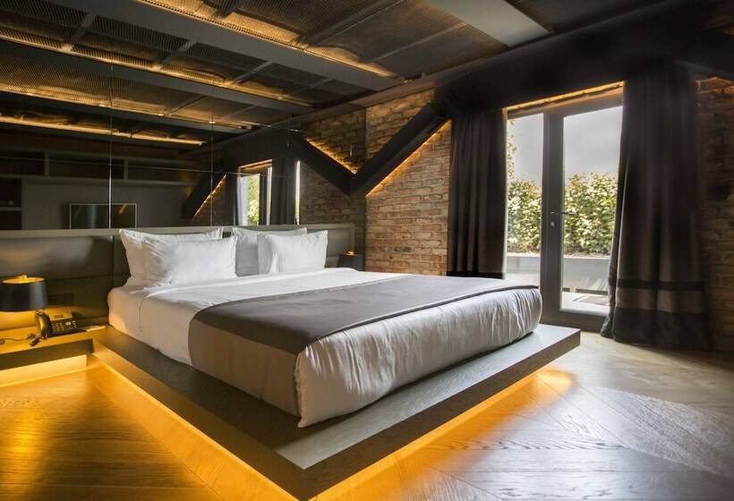 テラス付きデラックスルーム, Cityloft 81