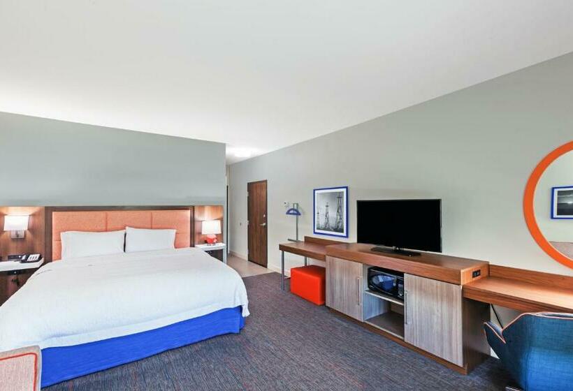 带大床的行政房间, Hampton Inn Ozona