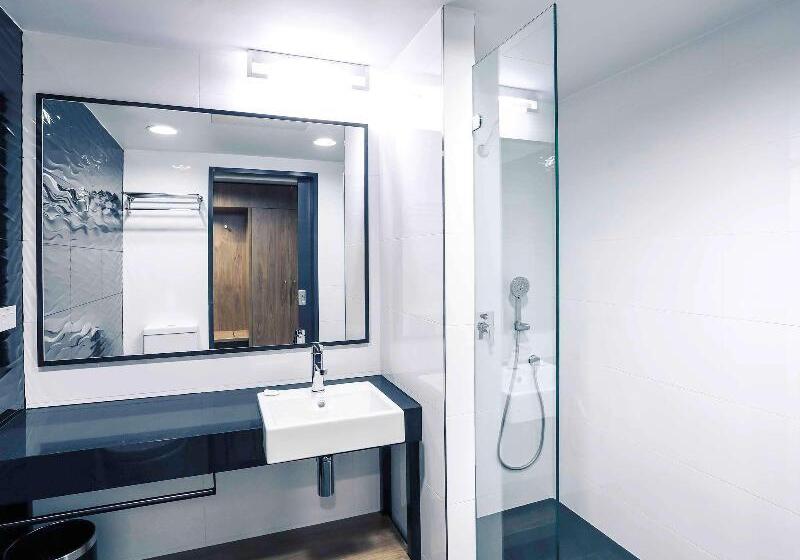 غرفة سوبيريور سرير كينج, Mercure Tamworth