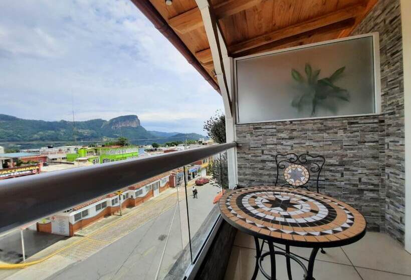 جناح رئاسى, & Suites Cerro Roj0