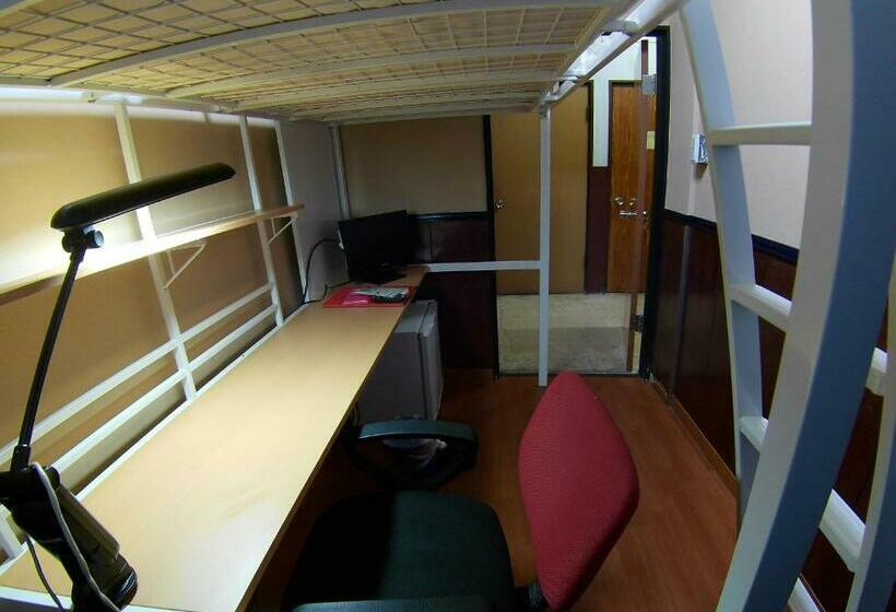 공동 객실, Yokohama Hostel Village Hayashikaikan