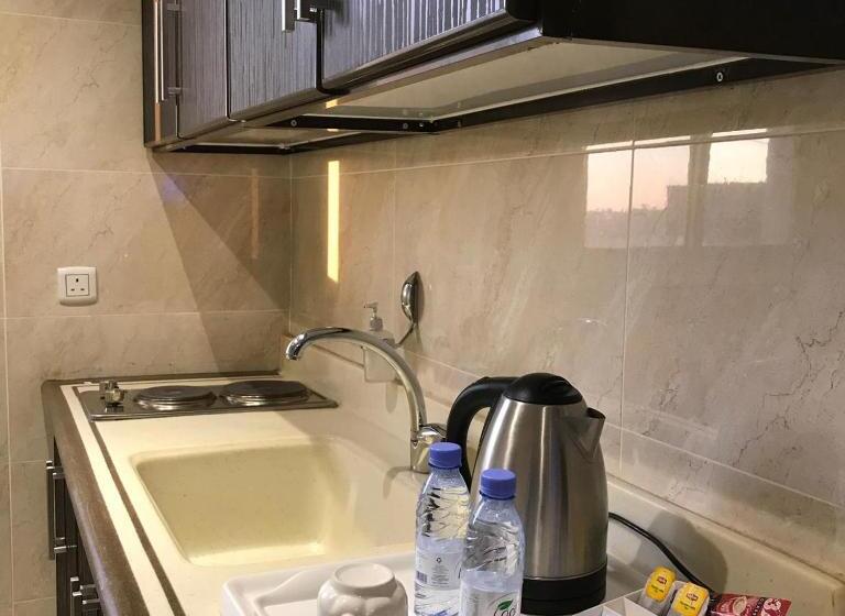 سوییت, And Apartments Al Raqi Mall Artiaad