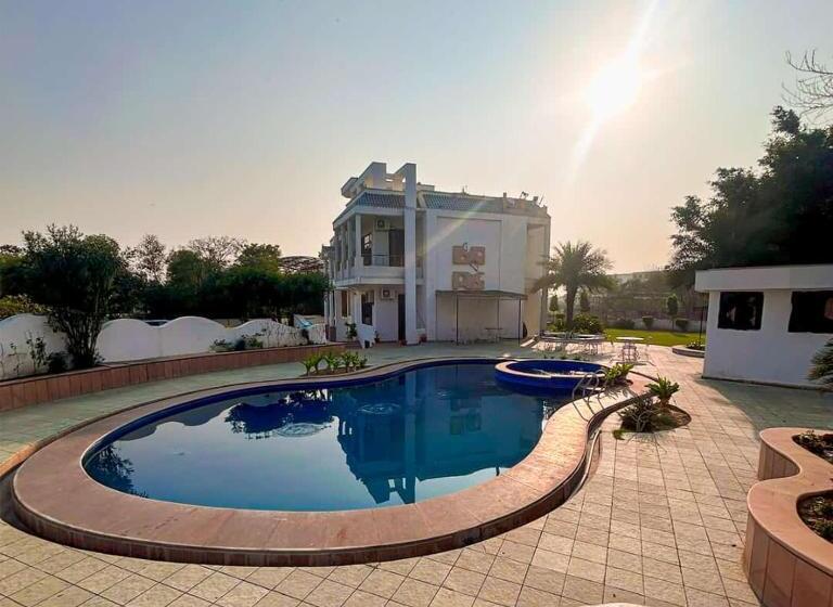 Стандартный Номер Кровать Кинг, Pool Loft