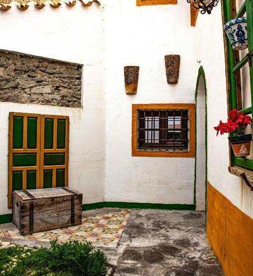 豪华三人间, Casa Don Eliseo