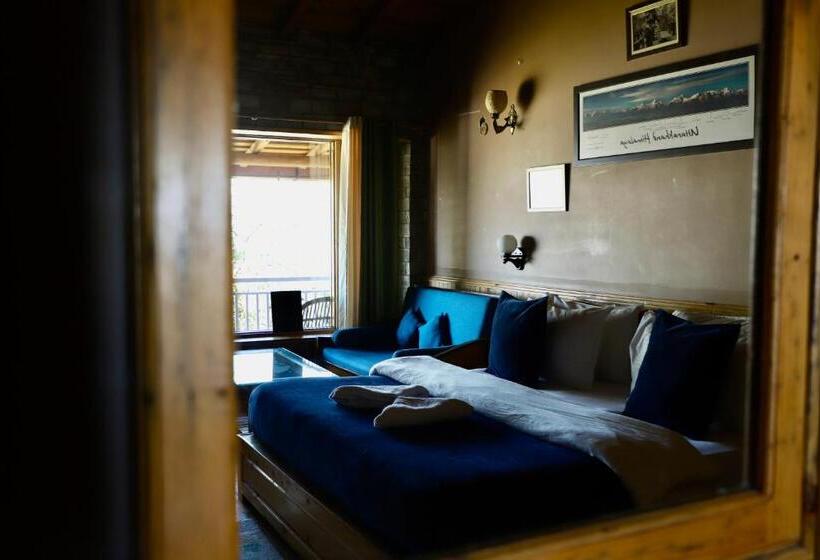 스탠다드 스튜디오 (전망), Kasar Himalaya Holiday Resort, Binsar Rd