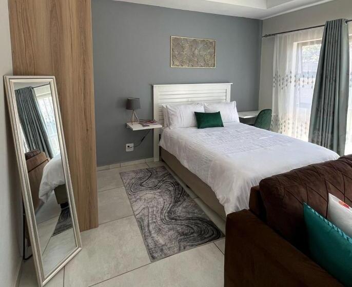 Номер Deluxe, Inspire @ Eden Glen, Johannesburg, Sa