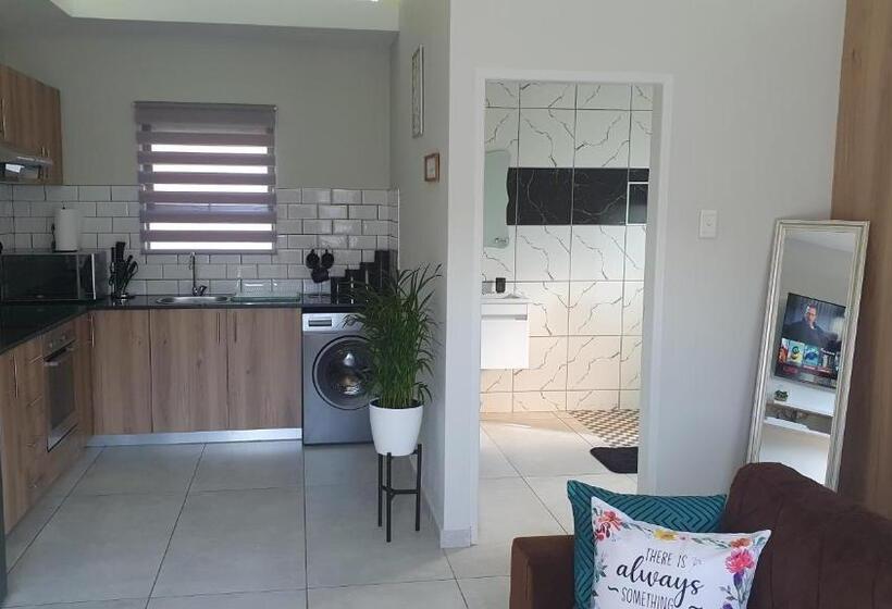 Номер Deluxe, Inspire @ Eden Glen, Johannesburg, Sa