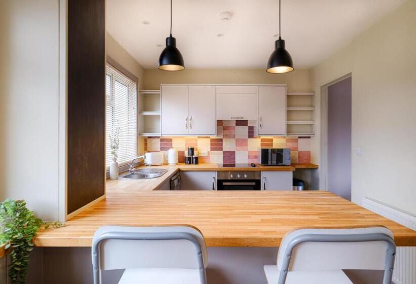 Дом 1 Спальня, Banchory House   Sja Stays   2 Bed House