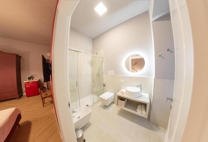 استودیوی لوکس, Casa Apartments Lazzarretto 9
