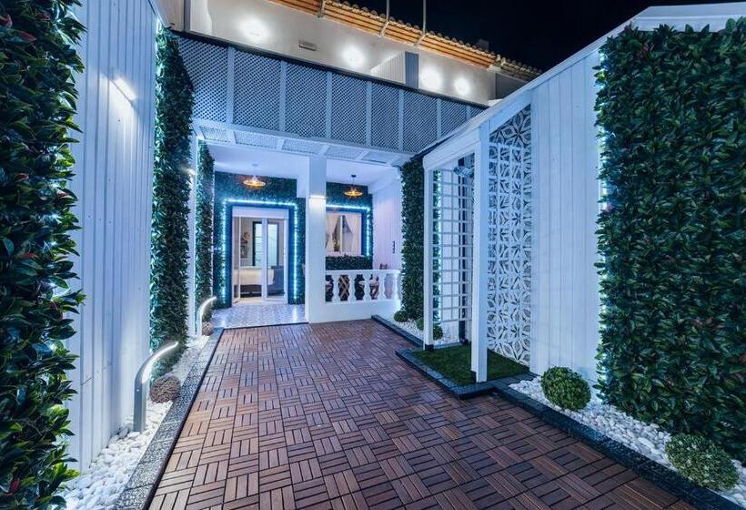 اتاق لوکس با چشم‌انداز دریا, Hostal Luxury Nit I Dia