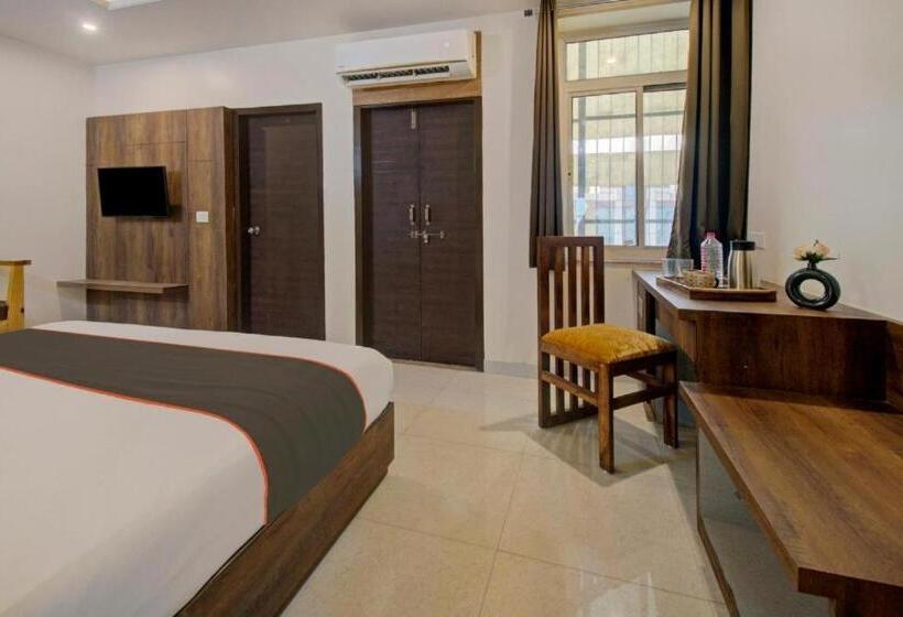 اتاق لوکس, Aravali Inn