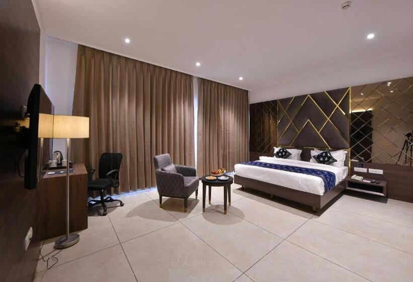 Трехместный Номер Superior, Clubhouse Hotel Morbi