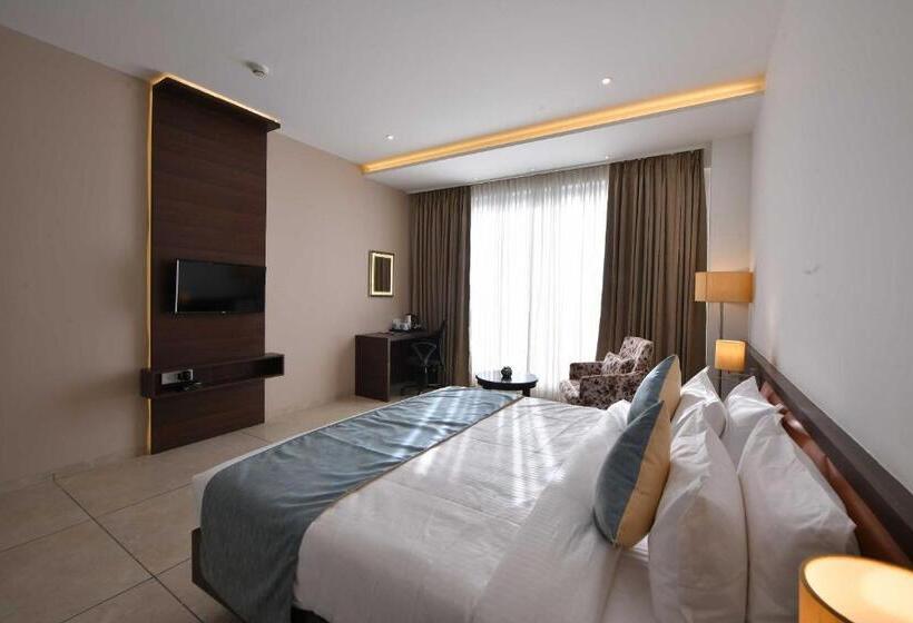 Трехместный Номер Superior, Clubhouse Hotel Morbi