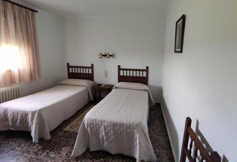 Номер Стандарт, Hostal El Molino
