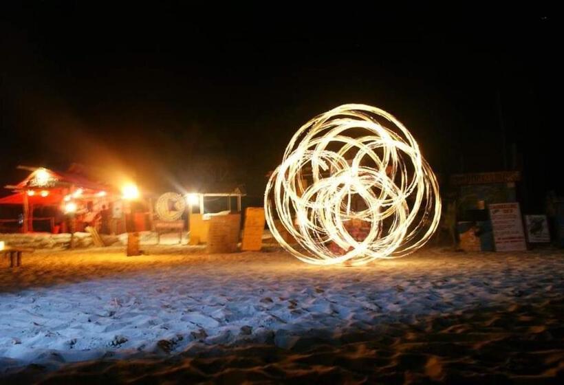 اتاق استاندارد با چشم‌انداز باغ, Matahari Chalet Long Beach Perhentian Island