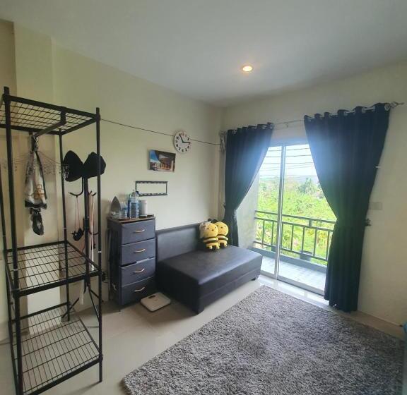 Номер Deluxe Кровать Кинг, Tawatchai House Phuket