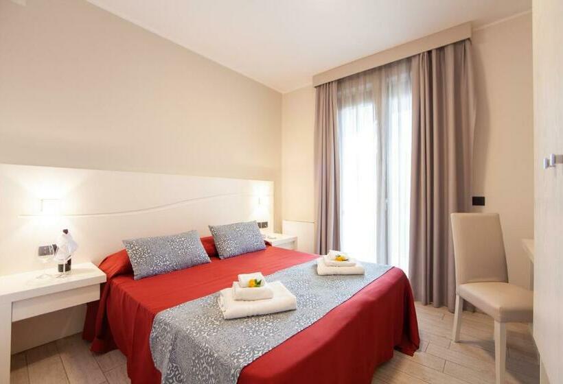 Номер Стандарт Вид на Море, Sentido Michelizia Tropea Resort