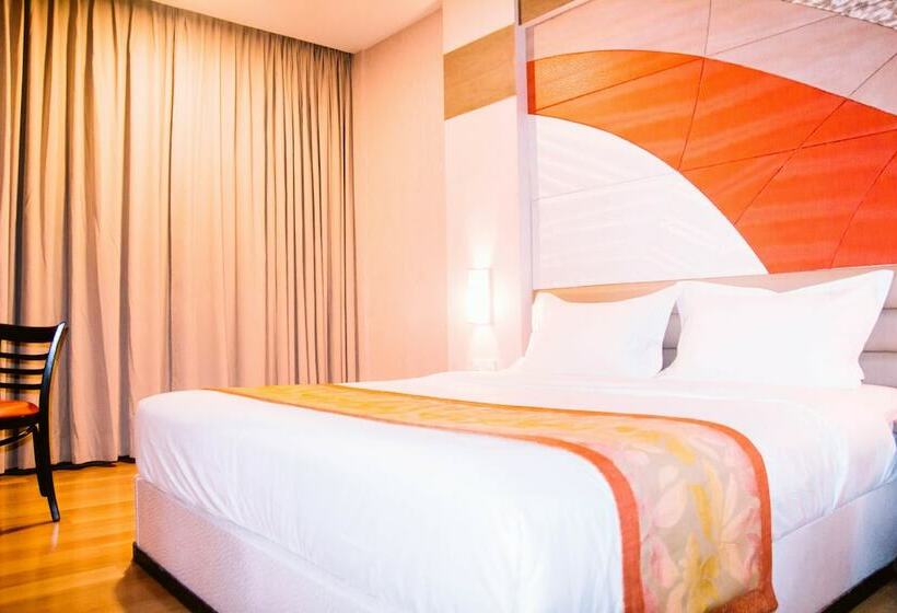 Номер Superior, The Golden Bay Hotel Batam