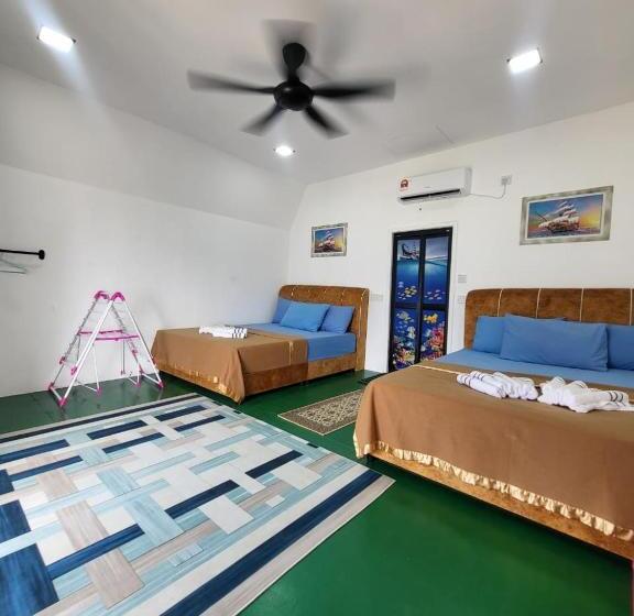 Семейный Номер Вид на Море, Dewatistay B&b