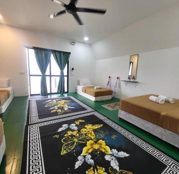 Семейный Номер Вид на Море, Dewatistay B&b