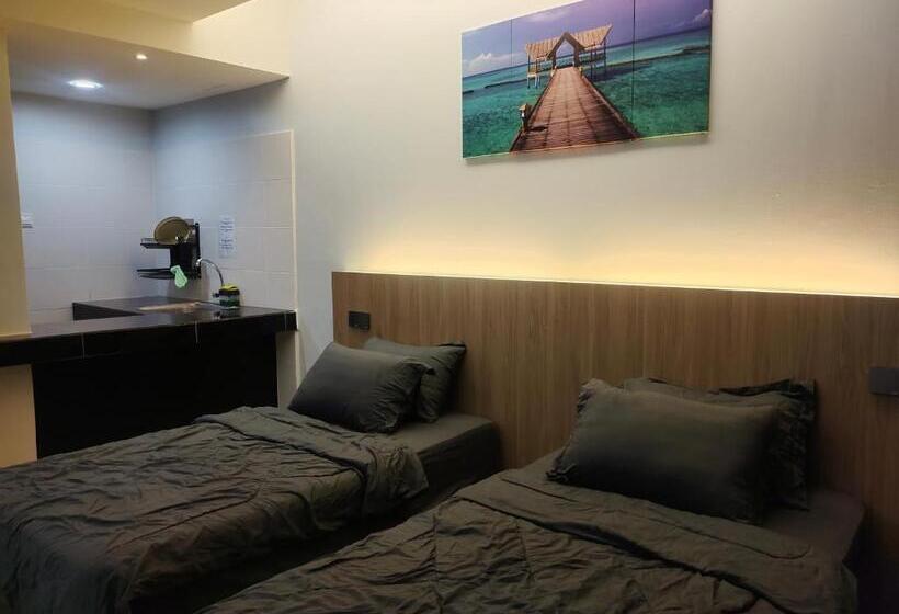 Номер Deluxe, Hanan Studio Apartment With Pool, Wifi & Netflix